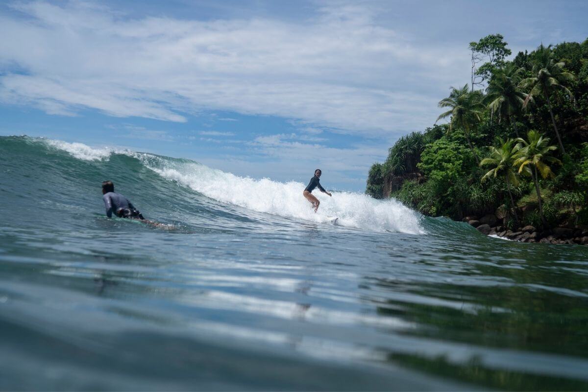 Guide to Surfing in Sri Lanka - AWAVE Travel