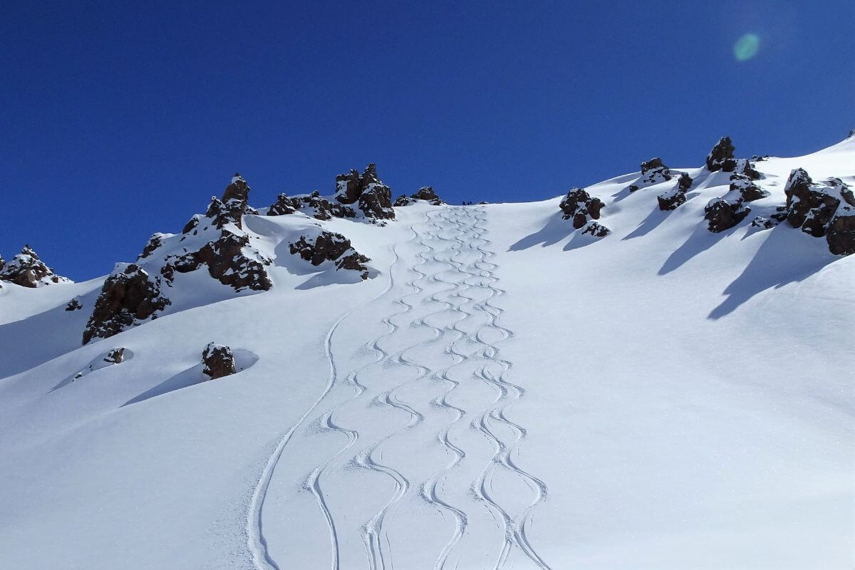 Heliskiing in the Grand Caucasus in Georgia