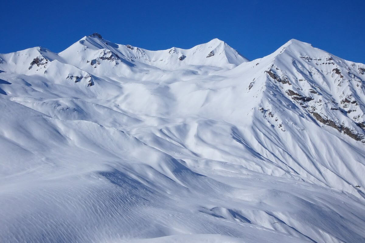 Heliskiing in the Grand Caucasus in Georgia - the terrain