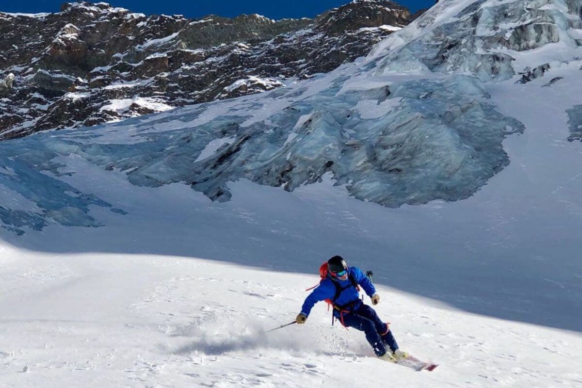 Heliski in the Central Andes in Chile