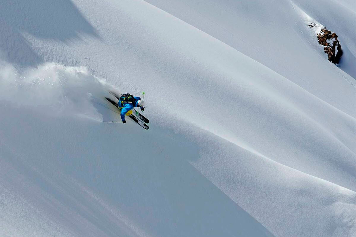 Heliski in the Central Andes in Chile