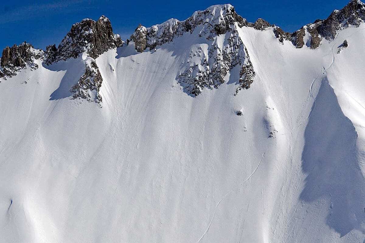 Heliski in the Central Andes in Chile