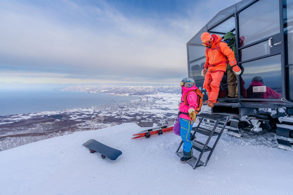 Cat Skiing Hokkaido Iwanai