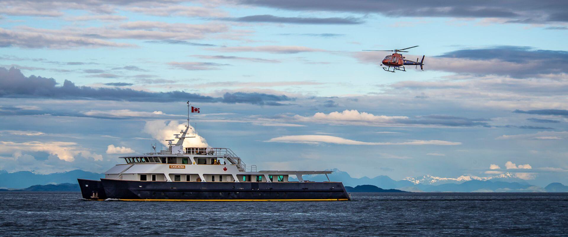 Heliski in Canada - Catamaran