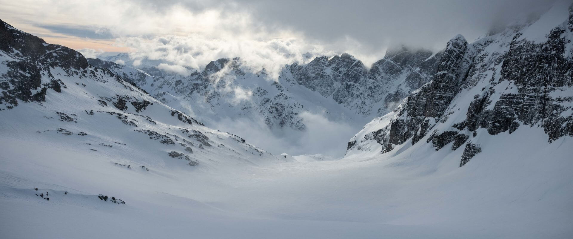 Exclusive Heliski in Canada