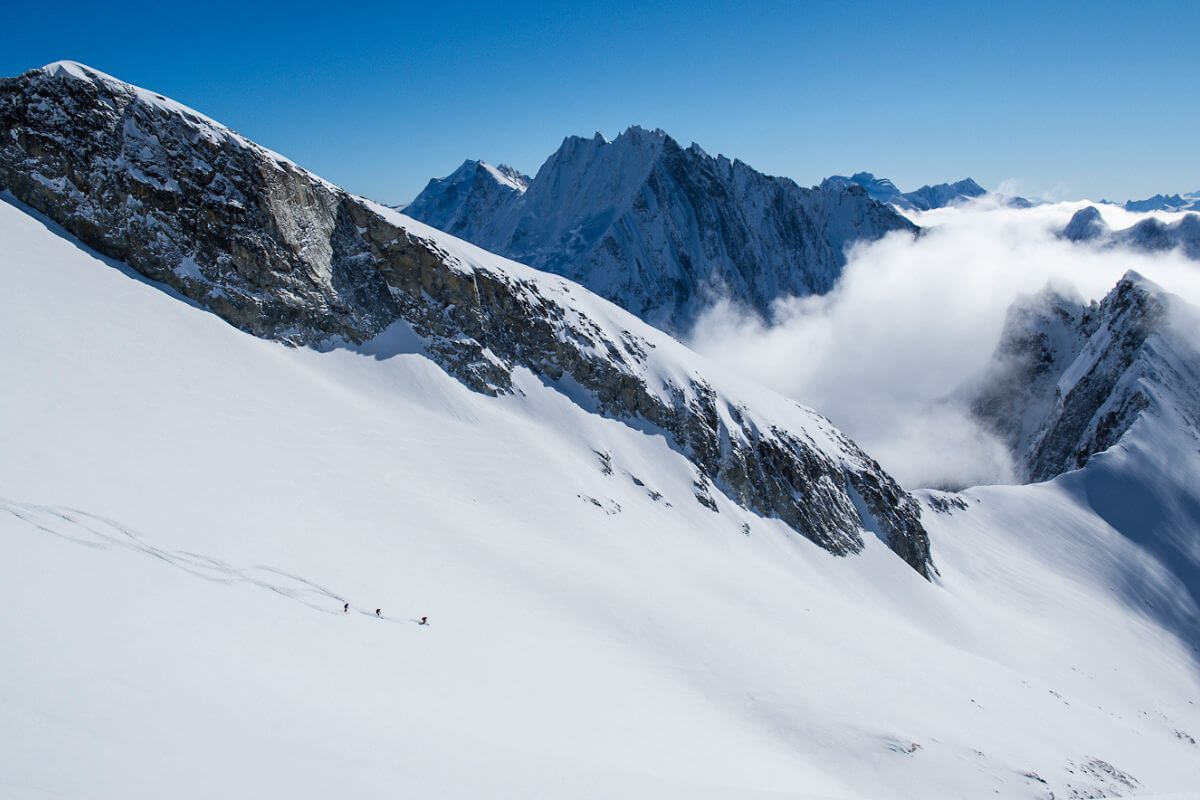 Exclusive Heliski in Canada