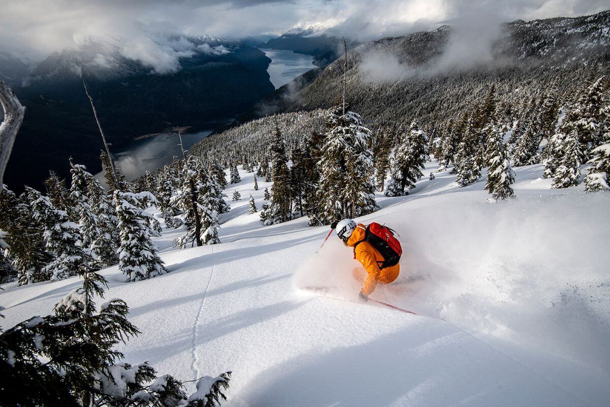 Heliski in Canada British Columbia