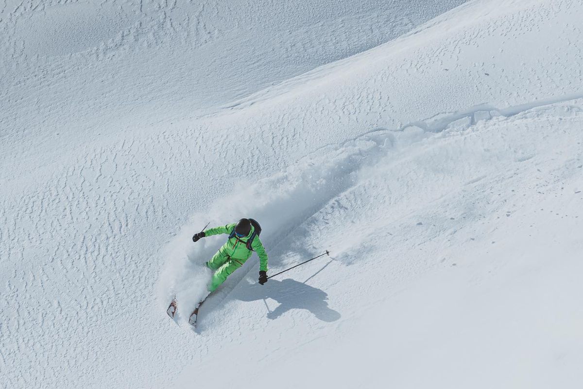 Catski Freeride in the Balkans in Macedonia