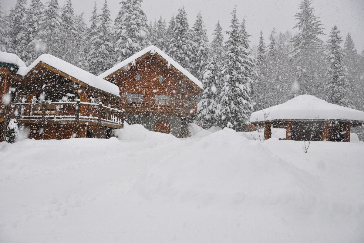 Heliski in British Columbia Lodge